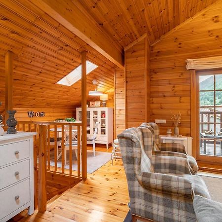 Espectacular Apartamento De Madera Frente Al Rio Ter - Camprodon Bagian luar foto