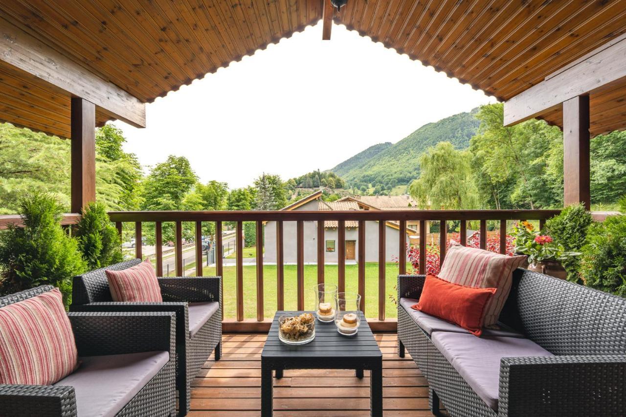 Espectacular Apartamento De Madera Frente Al Rio Ter - Camprodon Bagian luar foto